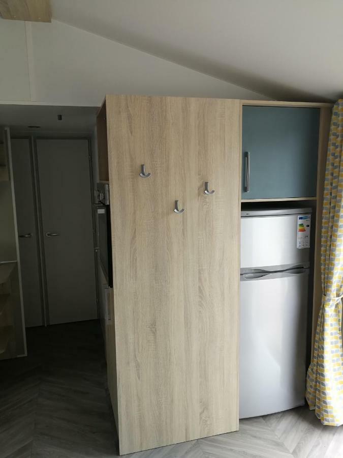 Bungalow 3Ch 2Sdb 8 Pers. Les Mathes Exterior foto
